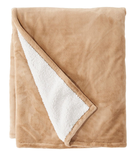 Wicked Plush Sherpa Throw - US 8697