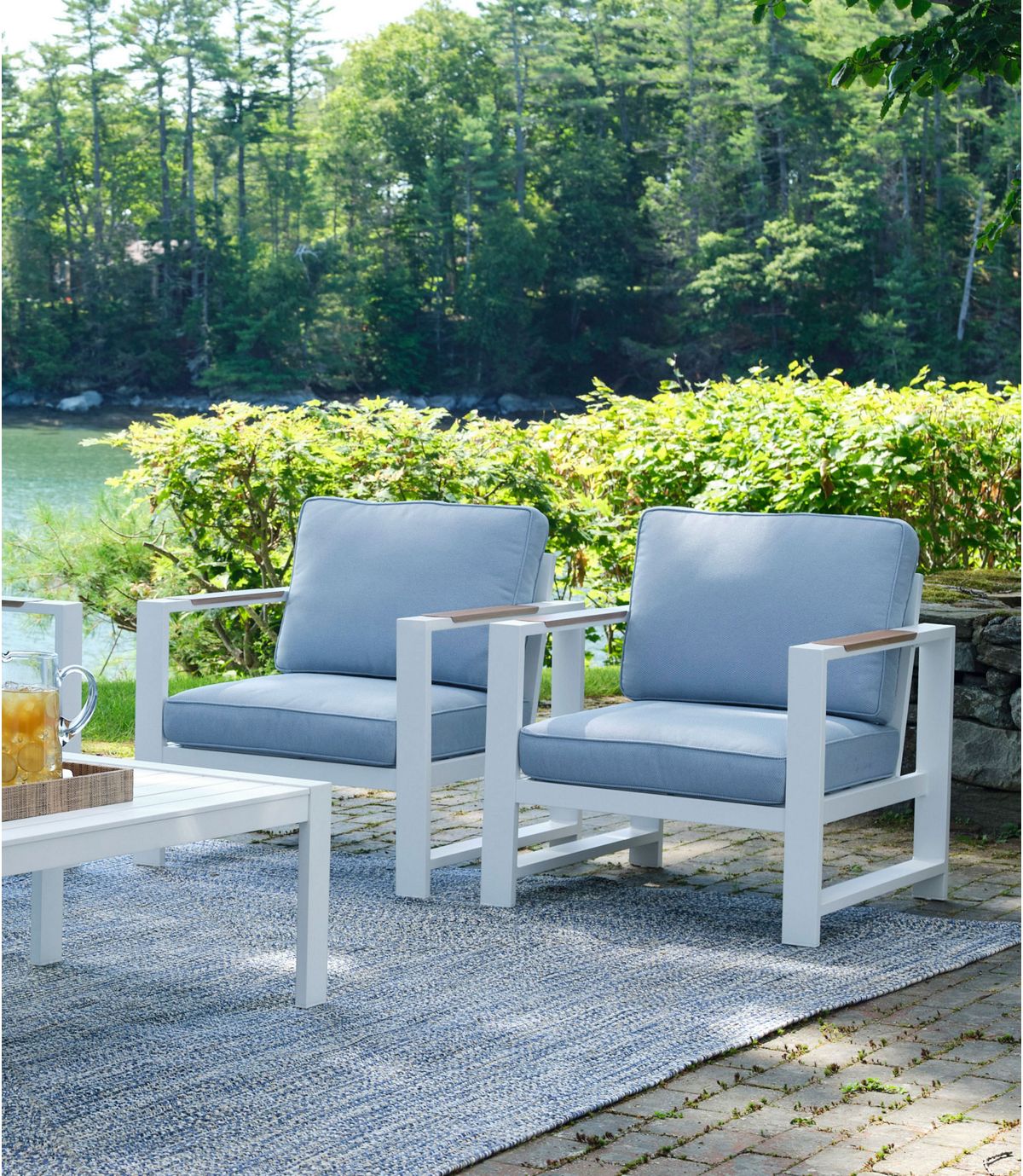 White Aluminum Deep Seating Armchair with Blue Cushions, Set of Two - US 3203