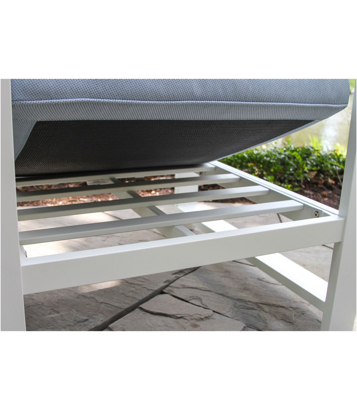 White Aluminum Deep Seating Armchair with Blue Cushions, Set of Two - US 3203
