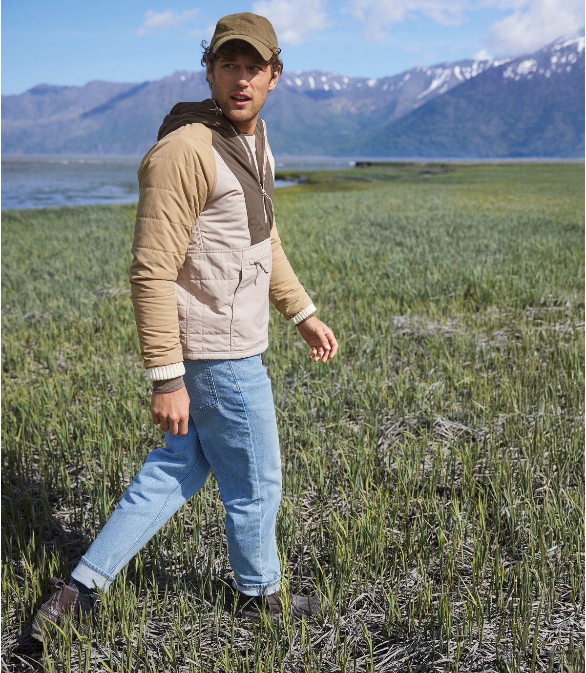 Men's Mountain Classic Insulated Anorak, Colorblock - US 9900