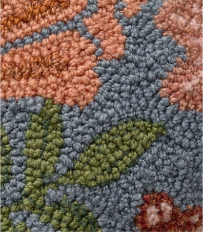 Indoor/Outdoor Hooked Pillow, Floral Bloom, 18" x 18" - US 7337