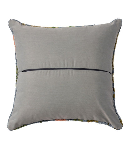 Indoor/Outdoor Hooked Pillow, Floral Bloom, 18" x 18" - US 7337