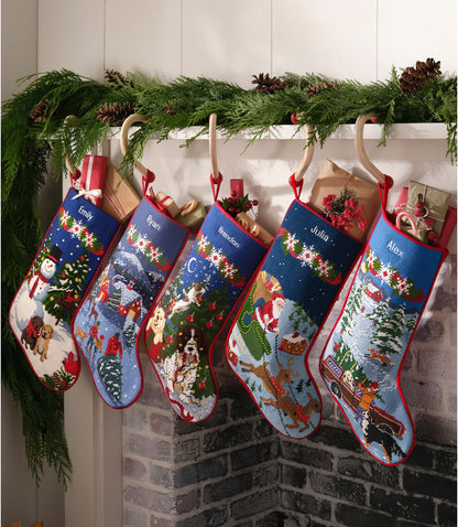Wooden Stocking Hangers, Set of 2 - US 5105